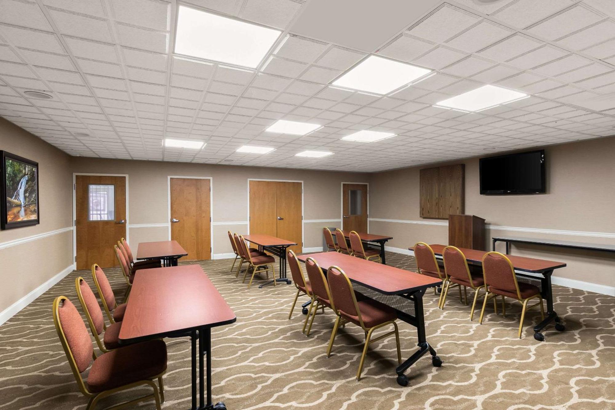 Comfort Suites Commerce Exterior foto
