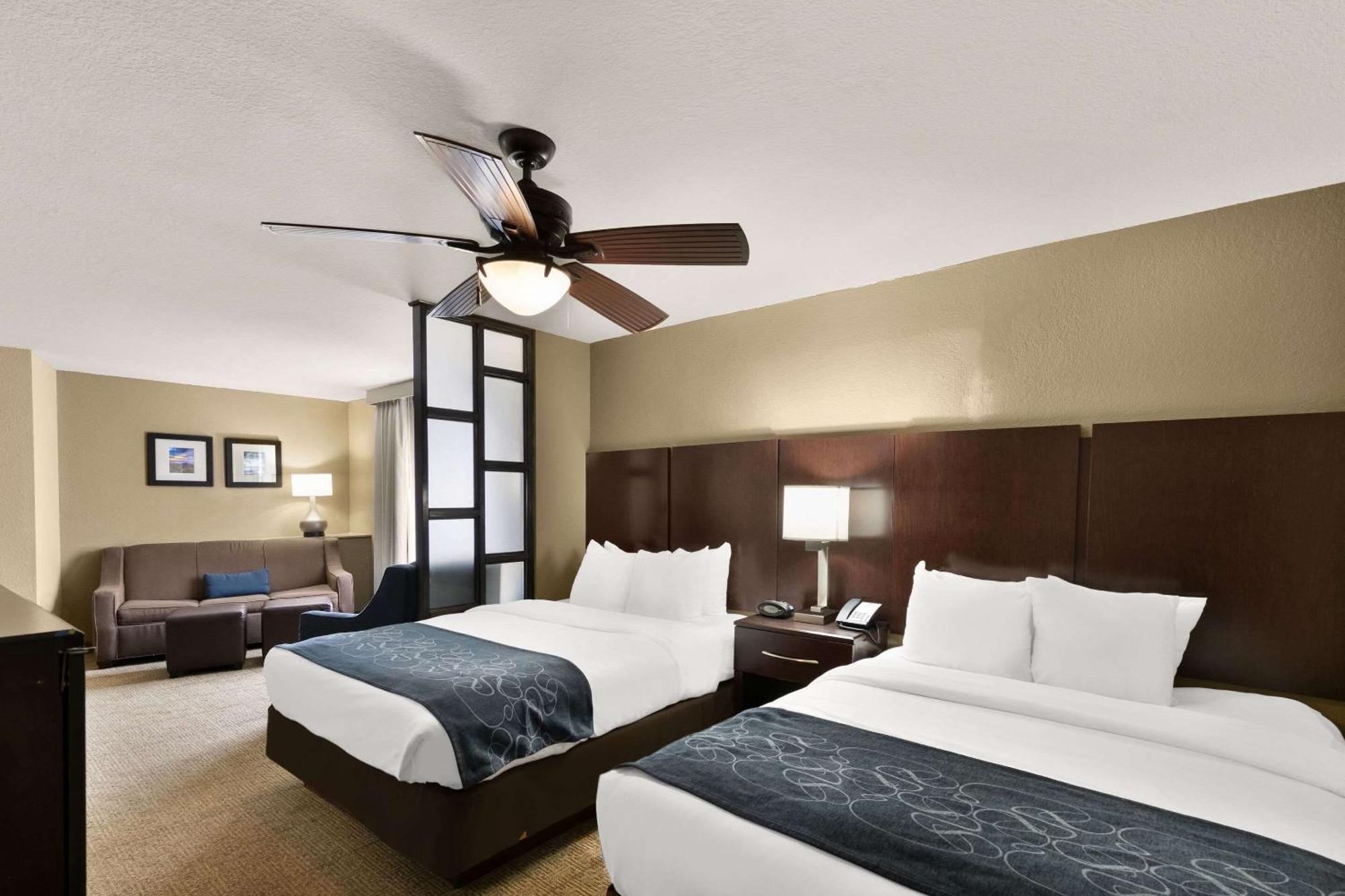 Comfort Suites Commerce Exterior foto